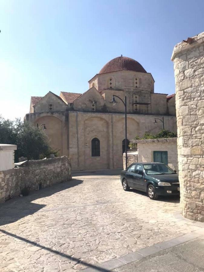 Salamiou Stone House Villa Paphos Eksteriør billede