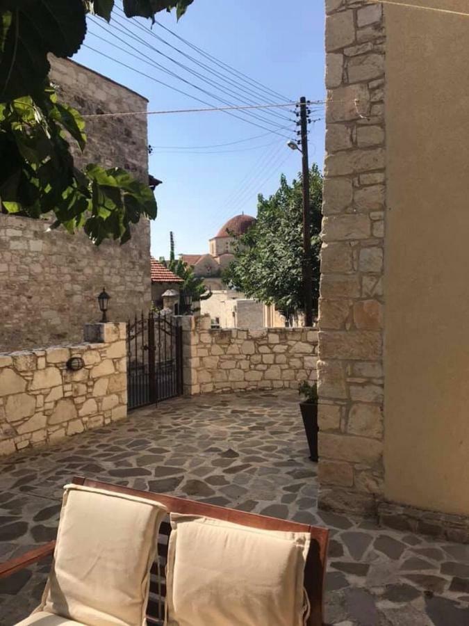 Salamiou Stone House Villa Paphos Eksteriør billede