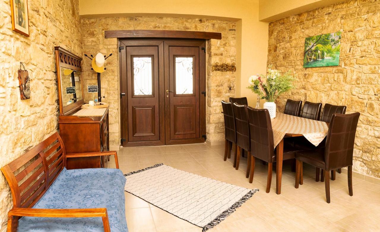Salamiou Stone House Villa Paphos Eksteriør billede