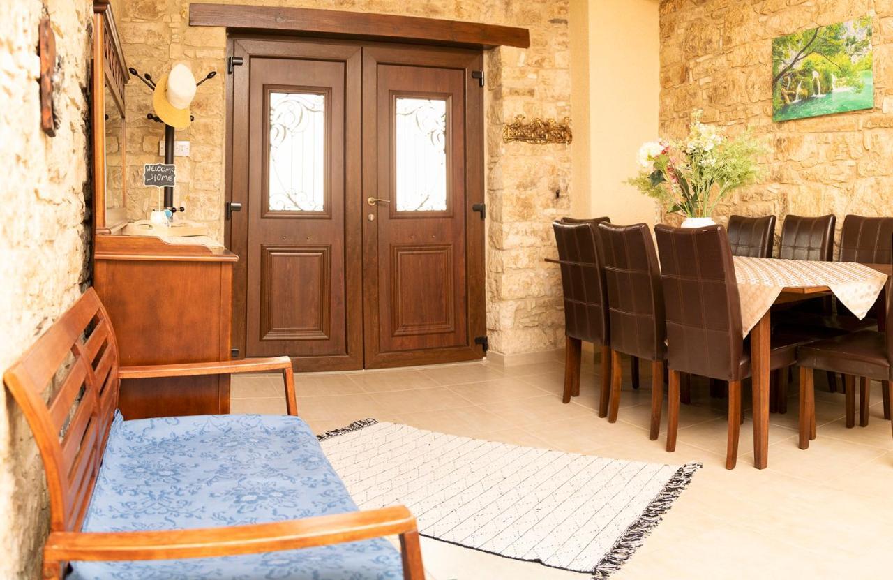 Salamiou Stone House Villa Paphos Eksteriør billede